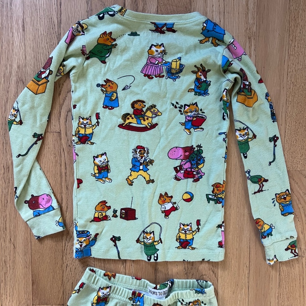 100% cotton HATLEY RICHARD SCARRY Books to Bed pajamas age 7